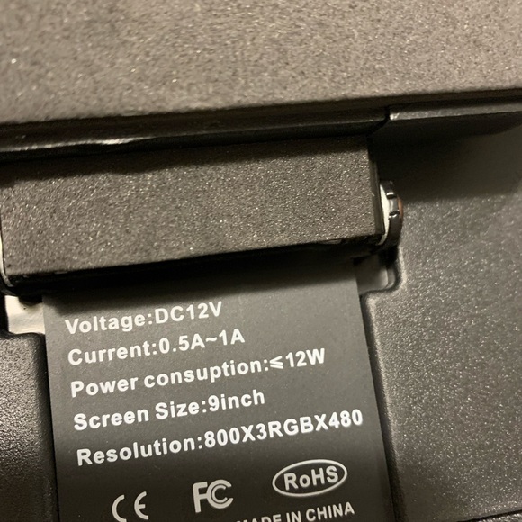 Universal 9" HD LCD Clip-on Car Vehicle Headrest Monitor Display Screen (Pair) - Picture 6 of 9